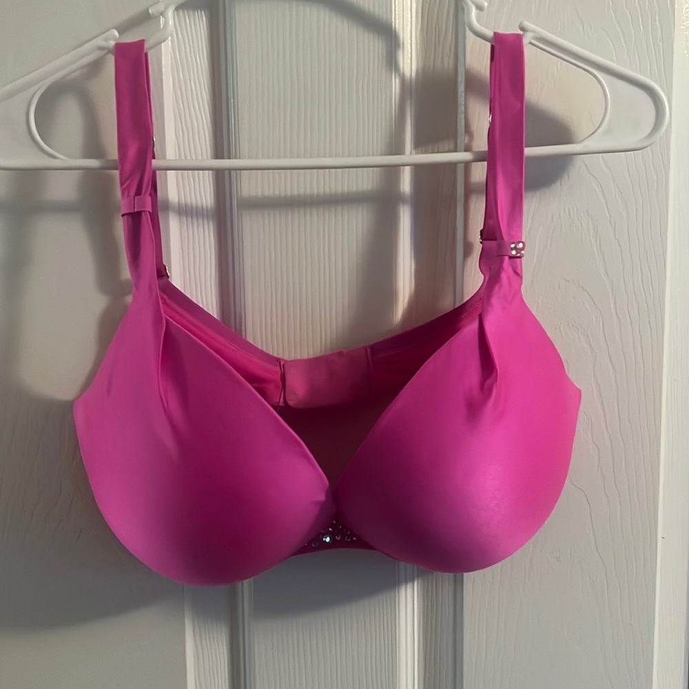 Victoria Secret Fabulous Plunge Bra